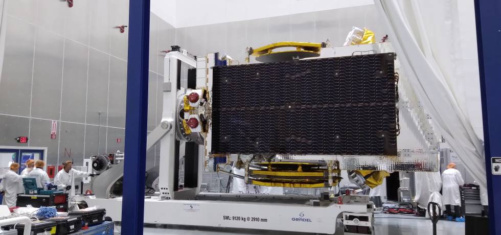 Hispasat lanza su primer satélite de nueva generación con contratos ya cerrados con el Pentágono